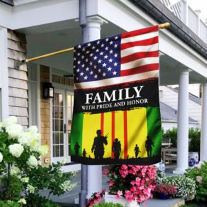 Family With Pride And Honor Vietnam Veterans American US Flag