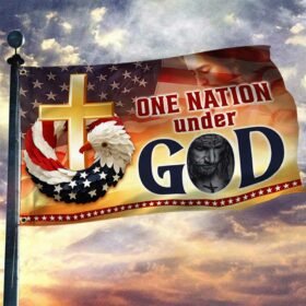 US Christian Cross Wreath Grommet Flag The Nation God Blesses DBD3070GF