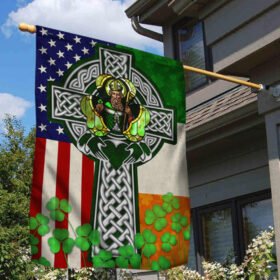 Happy Saint Patrick's Day. Irish Celtic Christian Cross American Flag THB3706F