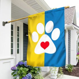 Ukraine Pets Flag. Paws For Peace, Stand With Ukraine QNK1093F