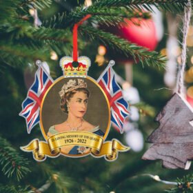 Queen Elizabeth II Christmas In Loving Memory Of The Queen 1926 - 2022 Ornament MLN579O