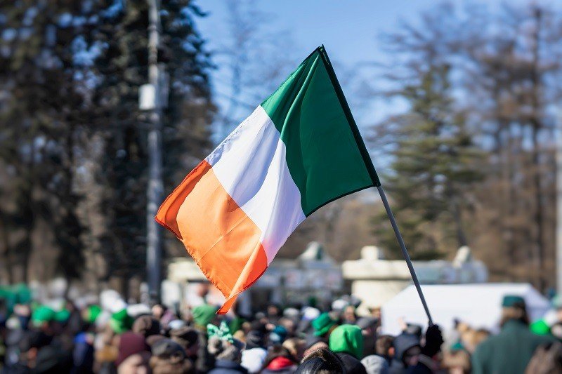 The History Of The Irish Flag And What It Represents 