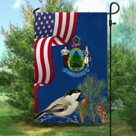 Maine State Chickadee Bird and Pine Cone Flag MLN1141Fv26